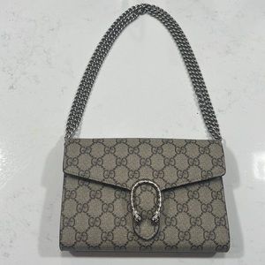 Gucci Crossbody/shoulder bag with wallet compartments